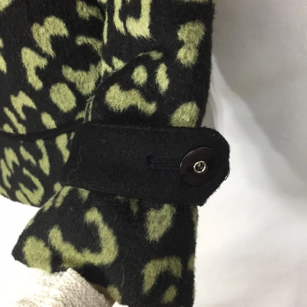 Abbie Mags Women’s Black and Green Cheetah Print Coat Size S Like-NEW - Picture 6 of 7